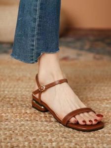 Retro Brown Flat Heel Sandals Womens Summer New Style Roman Shoes Low Heel Womens Footwear Korean Style Buckle Strap Sandals