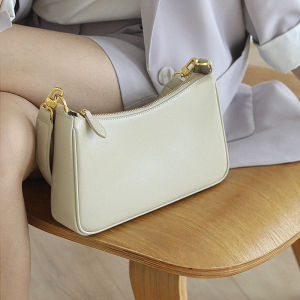 Retro Leather Underarm Bag Single Shoulder Womens Bag Versatile Small French Bread Bag Handbag Crossbody Bag for Young Women