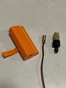 กระบอกปืนพร้อมไฟแสงเลเซอร์+หัวฉีดน้ำทองเหลือง