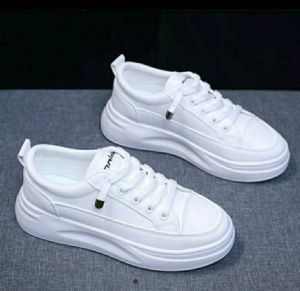 Qhirose Sepatu Sneakers Wanita Santai Sepatu Olahraga Wanita Sport Shoes Sepatu Putih Trendy