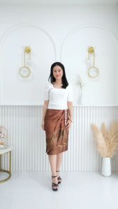 Mipz Ladies ผ้าถุงจีบสไบนางผ้าลาวสั้นทอลาย แบบป้ายติดตะขอ ผ้าถุง ผ้าไทย ผ้าซิ่น