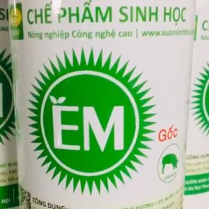 1 lít Chế Phẩm Sinh Học EM Gốc. Men Vi Sinh Chuẩn Của Đại Học Nông Nghiệp 1 Hà Nội. Từ 1 Lít EM Gốc Sản Xuất Ra 40 Lít Thứ Cấp. HSD 2-3 Năm