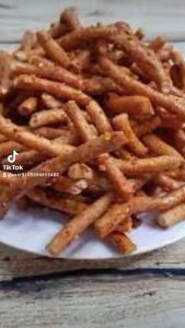 1kg / Thèo lèo mắm ớt /bánh que củi sốt mắm ớt- đồ ăn vặt