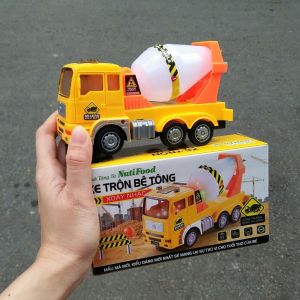 XE TRỘN BÊ TÔNG XOAY PHÁT NHẠC