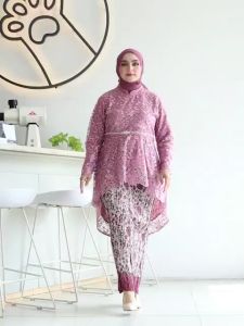 Kebaya Modern Wanita 2023: Kebaya Brokat Elegan & Baju Kebaya Terbaru