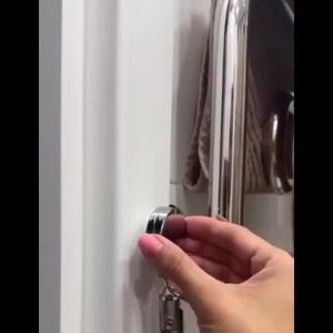 1-3pc Automatic Retractable Towel Rack No Punch Self-Adhesive Wall Hanging Towel Holder Auto Rebound Design with Strong Clip