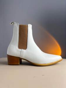 High Heel Boot Trắng Sơn Tùng Đế Gỗ 5cm