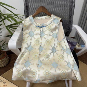 New Chinese Style Embroidered Vest Womens Spring 2025 Retro Buttoned Jacket Top Match All Seasons Plant Floral Design