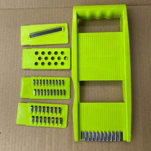 Parutan Multifungsi 4in1 Parutan Kripik Parutan Salad Buah Parutan Keju Parutan Murah