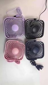 4นิ้ว USB มินิพัดลมพกพาสำหรับตั้งแคมป์ 3ความเร็วที่เงียบสงบโต๊ะโต๊ะพัดลมส่วนบุคคล 360 ° ปรับยืนพัดลมสำหรับห้องบ้าน