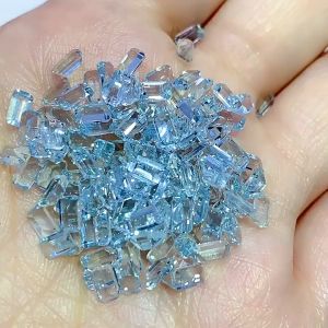 พลอยแท้ โทปาส 6*4 มิล 1กะรัต 3 เม็ด เจียสี่เหลี่ยม SWISS BLUE TOPAZ  พลอยธรรมชาติแท้ 100% วัดเข้ามิลพร้อมฝัง