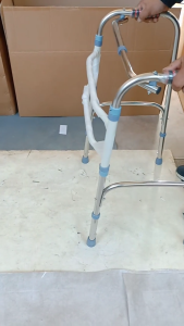 【Five-year warranty】Adult Walker พับได้ ไม้เท้า 4 ขา ไม้เท้าสแตนเลส รับน้ำหนักได้150กก ปรับความสูงได้ ไม้เท้าสำหรับผู้สูงอายุ ไม้เท้าเดิน ไม้เท้าแบบ 4 ขา ปรับได้ปรับได้ 6 ระดับ