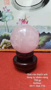 Quả Cầu Đá Thach Anh Hồng Phong Thủy Có Tặng Kèm Đế Gỗ Xoay (700 gr)