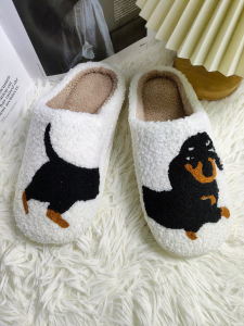 Fashionable Cartoon Sausage Dog Animal Print Comfortable Anti-Slip Indoor Home Fleece Slippers Trendy Daily Wear
