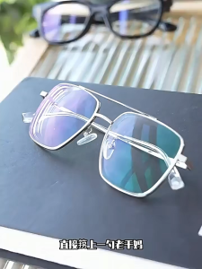 Hộp 100 Khăn lau kính mắt kính cận Giấy lau kính nano chống sương mờ vân tay bụi bẩn tiện lợi