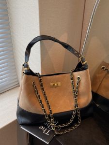 Stylish Retro High Quality Tote Bag Womens 2025 New Luxury Small Single Shoulder Crossbody Handheld Chain Bag Trendy