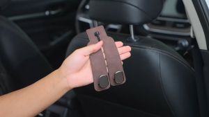 Car Hook for Car Interior Car Accessories Bag Hook Holder Double Hook for Benz Audi Toyota Leather Small Hook 汽车挂钩