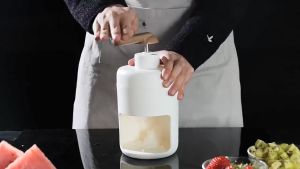 เครื่องทำน้ำแข็งใส SNOW ICE บางสีของเครื่องทำบิงซู ทีทำนำแข็งใส ที่ปั่นน้ำแข็ง เครื่องบดน้ำแข็งใส แบบมือหมุน เครื่องทำน้ำแข็งใส เครื่องทำบิงซู ราคาไม่กี่วัน