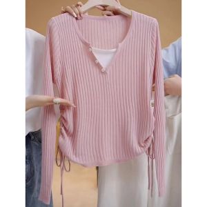 เสื้อสเวตเตอร์คอวีแขนยาวทรงเข้ารูปไซส์ใหญ่ ทรงเข้ารูป ทรงเข้ารูป เส้นใยโพลีเอสเตอร์ เสื้อชั้นในลายสก็อต