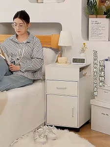 Oishi 3 Tiers Office Filing Cabinet Bedside Table Storage Cabinet with Wheels