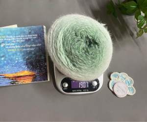 Yarn - Len Lông Vũ Loang Màu | Sợi Xù Mềm Mịn - Cỡ sợi ~3mm | Dùng đan móc Áo Khăn Chăn Thảm | Terri Store