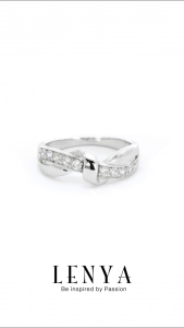 LENYA แหวน CZ Diamondlike เสริมบุคลิกและความมั่นใจ ขนาด 2 มิล ตัวเรือนเงินแท้925 ชุบทองคำขาว
