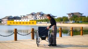 (SG local inventory) Wheelchair adult hand push folding multifunctional travel wheelchair high-quality elderly and disabled thick wheelchair for easy carrying