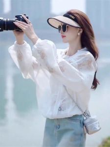 Summer New Design Womens Light Lace Floral Casual Fashion Sun Protection Outerwear Short Coat Polyester Fiber Long Sleeve Zipper