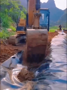 HDPE Fish Pond Anti-seepage Membrane Super Size 8x10m 8x16m Thickened 0.5mm Geomembrane Leak-proof Breeding Plastic Film Water Storage Film Slope Protection Black Film Tarp Fish Pond Slope Protection Black Pe Breeding Special Mulch Film