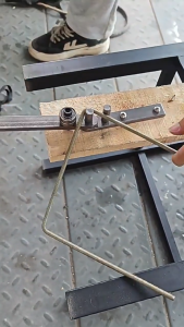 Heavy-Duty Steel Wire Bending Machine Manual Bending Tool for Iron/Copper/Aluminum Wire Portable DIY Rebar Bender U-Curves & Angle Bending Ideal for DIY Crafts Wire Shaping Home Projects