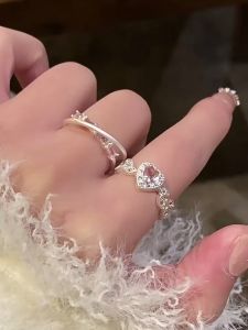 Ganten🍎Cincin Terbuka Zirkon Silang Desain Khusus Cincin Jari Telunjuk Cincin Paduan Seng Merah Muda COD
