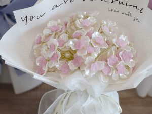 Artificial Flower Bouquet Valentine Gift Everlasting Flowers – Rose Pearl Flower Bouquet / 仿真玫瑰花束 不凋花束 情人节母亲节礼物 – 珍珠玫瑰花束