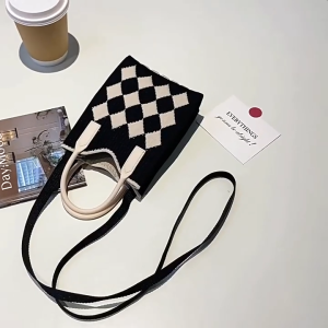 SKISOPGO Heart Knitted Mini Square Handbag Cute Mobile Phone Shoulder Bag Girls Outdoor Crossbody Bag