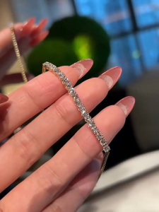 Queensun 18K Gold Lab Diamond Tennis Bracelet Single Row Diamond Bracelet Adjustable Bracelet Stackable Dainty Bracelet Minimalist Everyday Jewelry Wedding Gift Bracelet Luxury Sparkling Women Bracelet Yellow Gold Fine Jewelry
