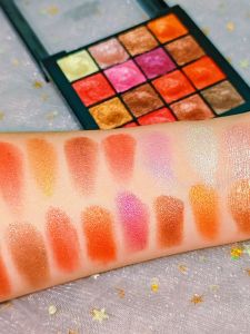 YANINGNI 16-Color Velvet Eyeshadow Palette Natural Earth Tone Orange Color Long-lasting Waterproof Sweatproof Easy to Color