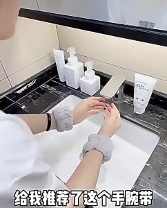 1Pair Bathroom Oversleeve Wash Face Wrist Band Absorb Water Sports Sweat Wiping Bracelet Hairband Moisture Proof Sleeve Wrist Guard