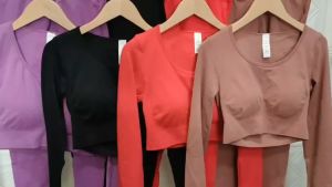 Bộ đồ tập gym yoga aerobic thể thao nữ bao gồm áo thun kèm mút và quần dài chất liệu thun dệt kim BINSPORTS BD250