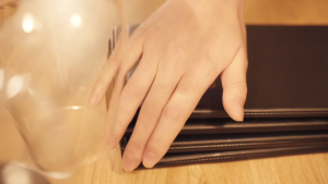 High-end Menu Cash Bill Holder Restaurant Receipt Holder Server Books with Gold Thank You Imprint