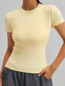 เสื้อยืดยูนิฟอร์มโยคะสำหรับผู้หญิง แขนสั้น แห้งเร็ว ระบายอากาศได้ดี สำหรับการวิ่ง ออกกำลังกาย ฟิตเนส ไซส์ใหญ่ ฤดูใบไม้ผลิและฤดูร้อน