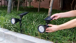 GetGadget⚙ Solar Lawn Spotlight Lamp Outdoor Garden Lamp Ground Plug 7/18 LED Solar Spotlight Outdoor Lawn Lamp 1200mAh Lawn Landscape & Garden