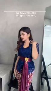 Kebaya Metalik: Model Modern, Bet Tangan Lonceng Pendek & Bahan Halus Adem