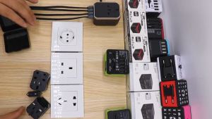 3 in 1 Universal Travel Adapter Global Travel Conversion 3 Sockets Converter US/AU/EU/UK 6A/100-250V
