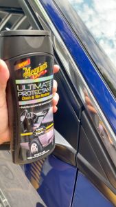 Meguiars  Chai  phục hồi & bảo dưỡng các chi tiết nhựa vinyl cao su nội & ngoại thất dòng cao cấp Ultimate - Ultimate Protectant G14512 355ML