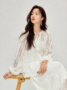 INMAN | Áo Blouse Thêu Ren Pháp