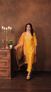 Womens Silk Dupatta Kurti Pant Dupatta Set Embroidered Kurti