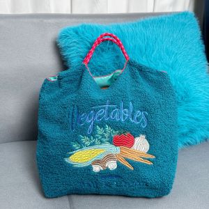 Japanese Tote Bag Cartoon Embroidery Teddy Velvet Fall and EWinter Plush Large Capacity Women Fur Handbag Soulder Crossbody