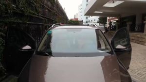 Tấm bạt che chắn nắng ngoài kính lái ô tô 4 lớp tráng nhôm cách nhiệt tích hợp nam châm và dây cài cố định