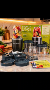 Premium Quality N u t r i b u l l e ts 900w or 600w Superfood Fruit Extractor Processor Smoothie Maker Set with Pocket Nutritionist FREE Multi Cutter