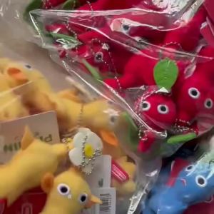 10CM Pikmin Mini Plush Doll Keychain Soft Stuffed Cartoon Bag Charm Pendant Decoration Plush Ornament Christmas Gift
