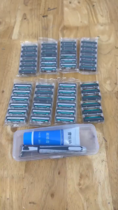 Set Dao Cạo Râu Kèm 36 Lưỡi Kép Chống Gỉ + Gel Cạo Râu Chống Xước Dịu Êm Không Đau Rát Khi Cạo